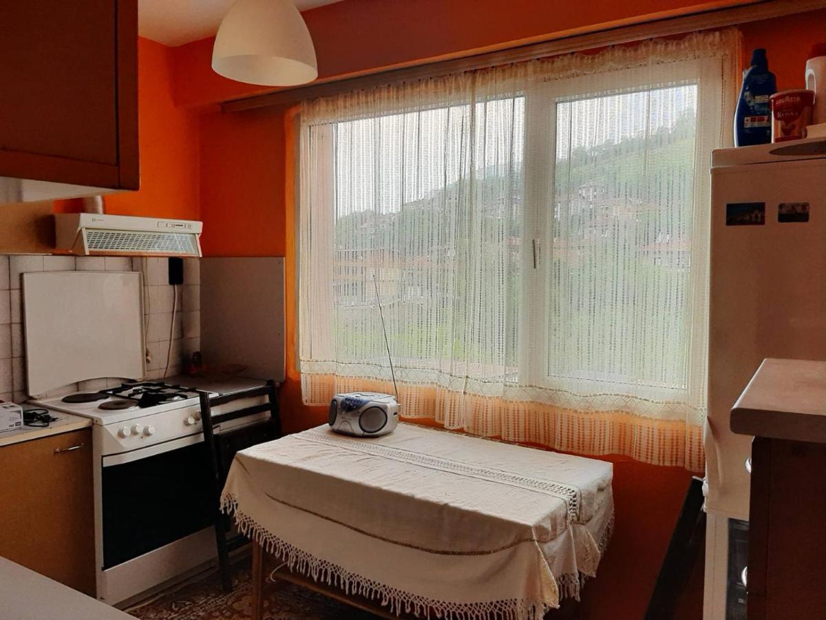 Apartment Milevi Teteven Ngoại thất bức ảnh